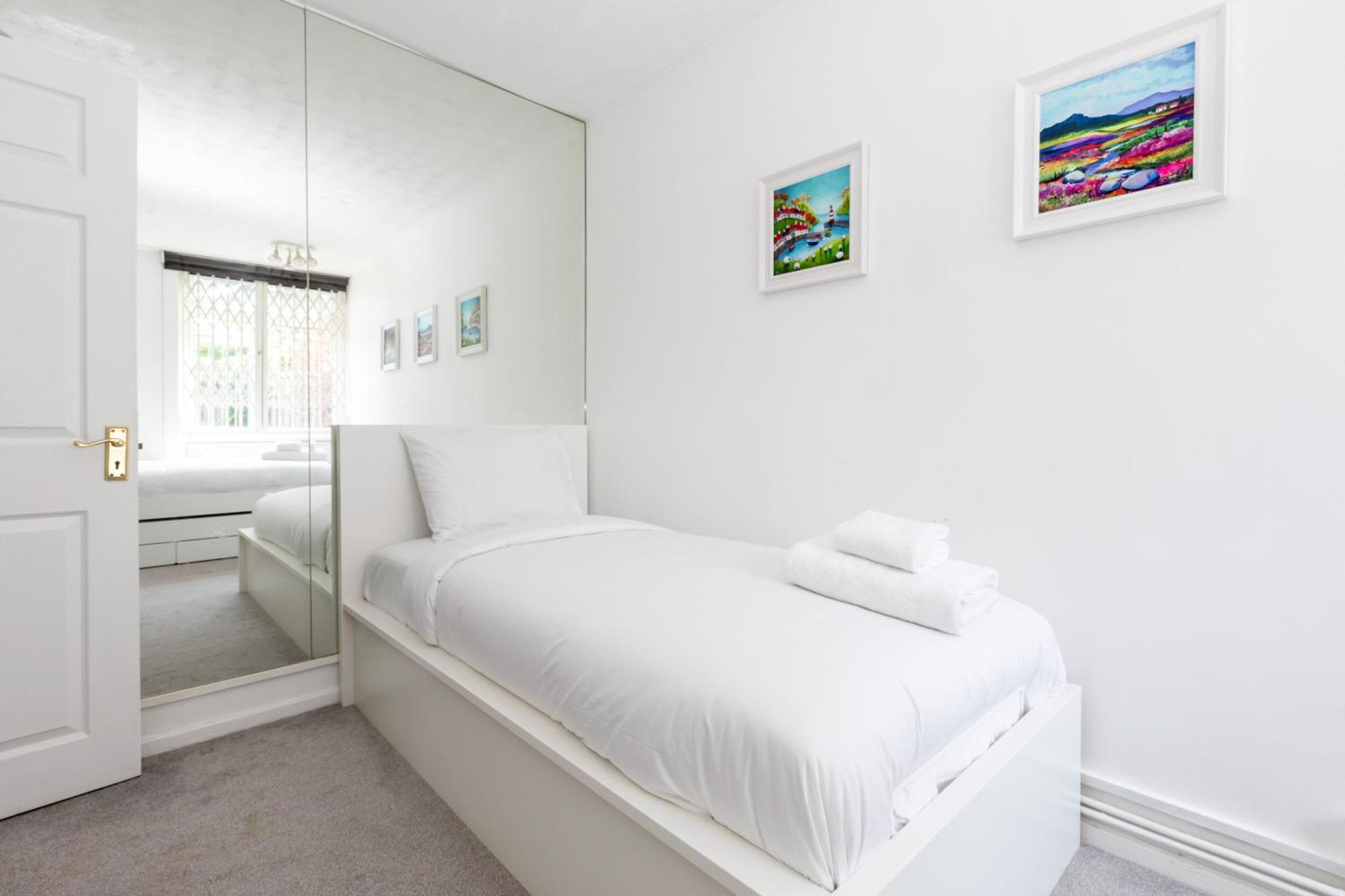 Spacious & Welcoming 4bd House - Kennington Apartamento Londres