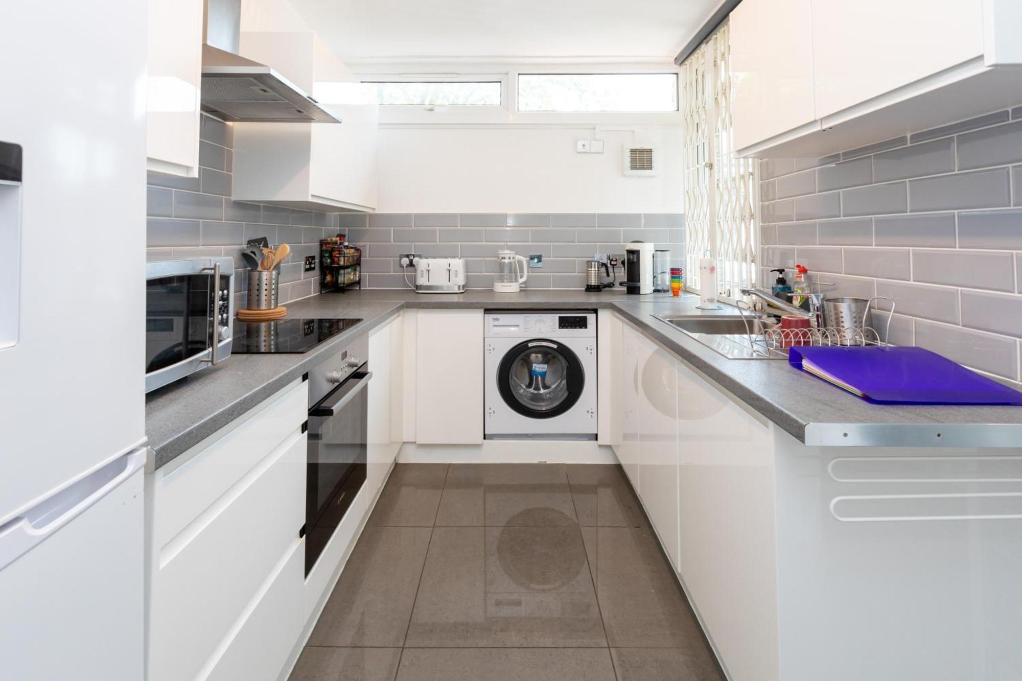Spacious & Welcoming 4bd House - Kennington Apartamento